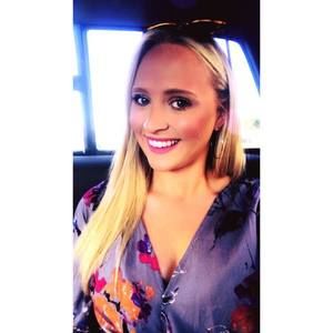 Meet your Posher, Dana